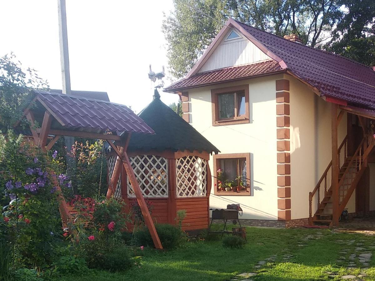 Shelter Pid Lypamy Villa Mykulychyn Exterior photo